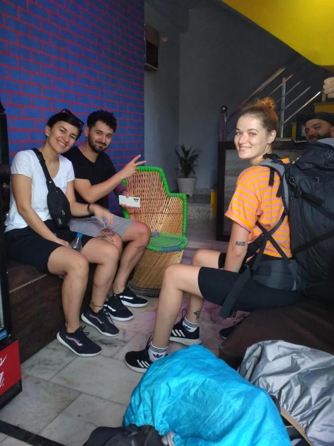 Big Brother Hostel Hotel Агра Экстерьер фото