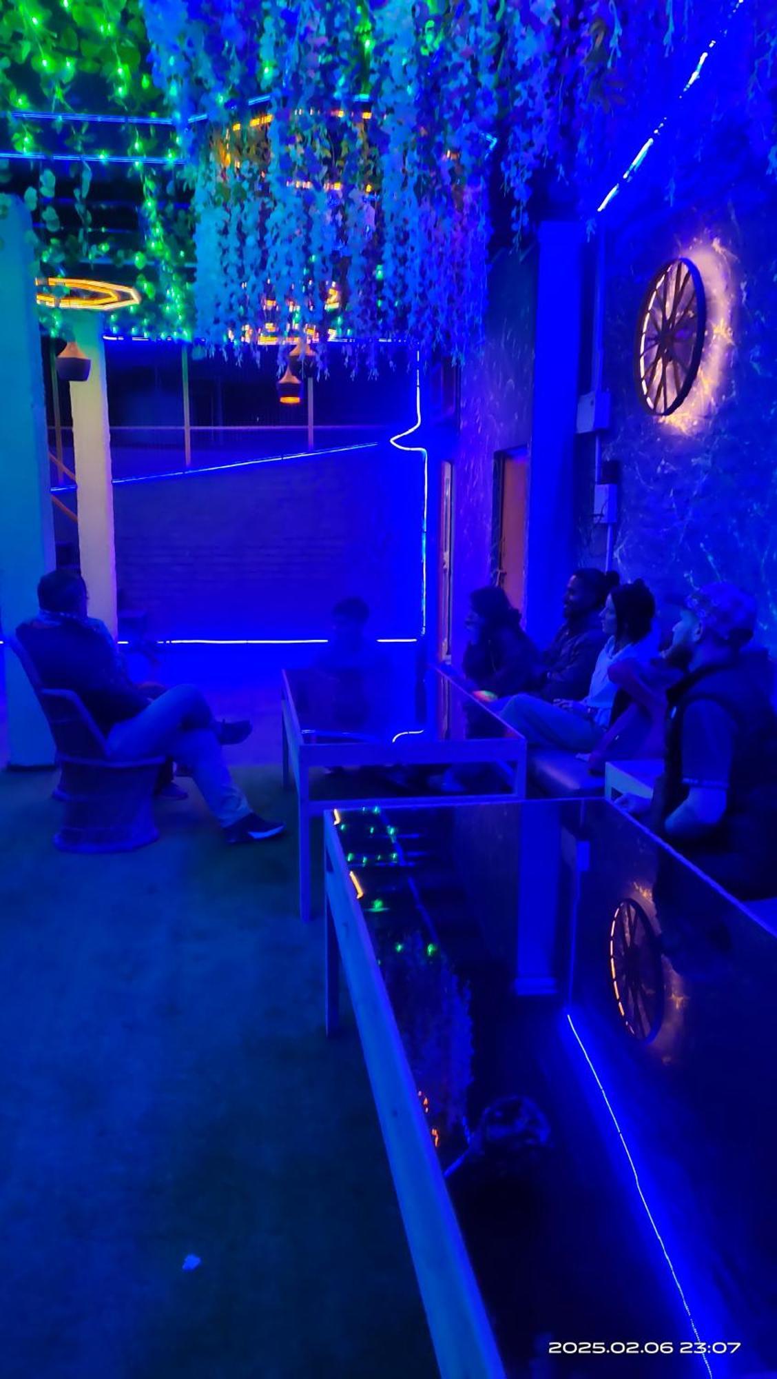 Big Brother Hostel Hotel Агра Экстерьер фото