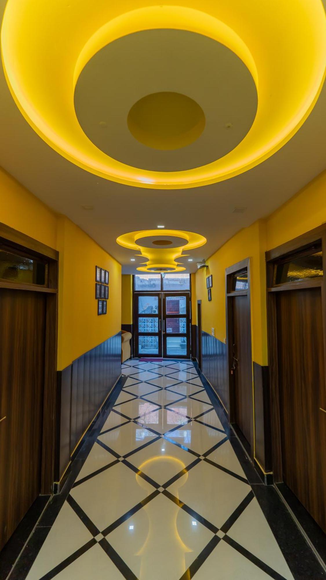 Big Brother Hostel Hotel Агра Экстерьер фото
