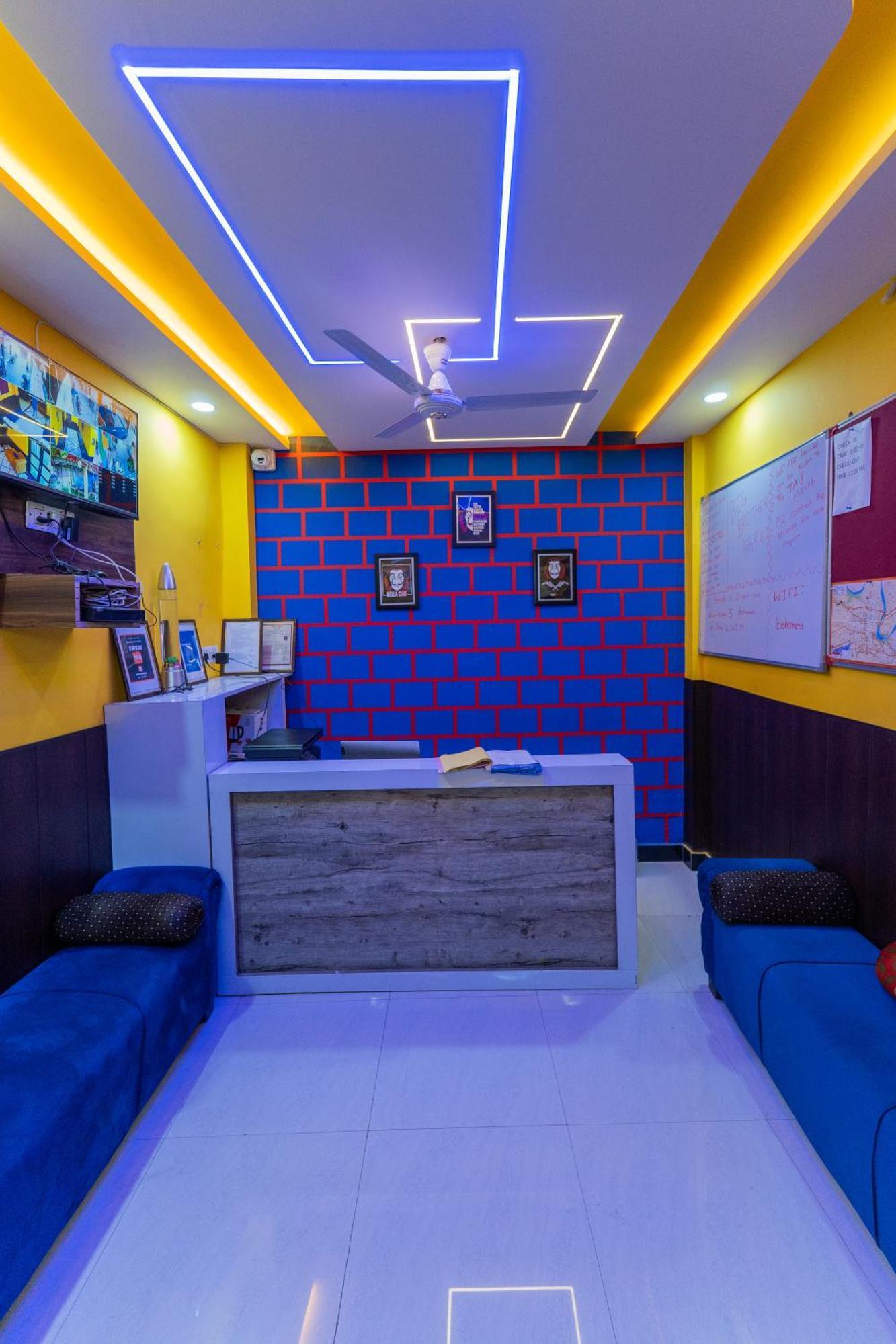 Big Brother Hostel Hotel Агра Экстерьер фото